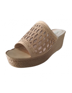 Sandale compensée beige – Découpes géométriques & strass