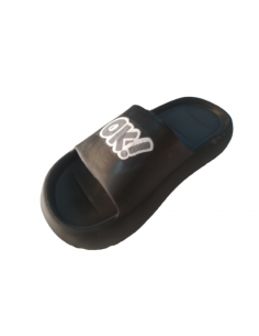 Claquettes noires – Motif...